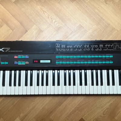 Yamaha DX7 Programmable Algorithm Synthesizer 1983 - 1987 - Black