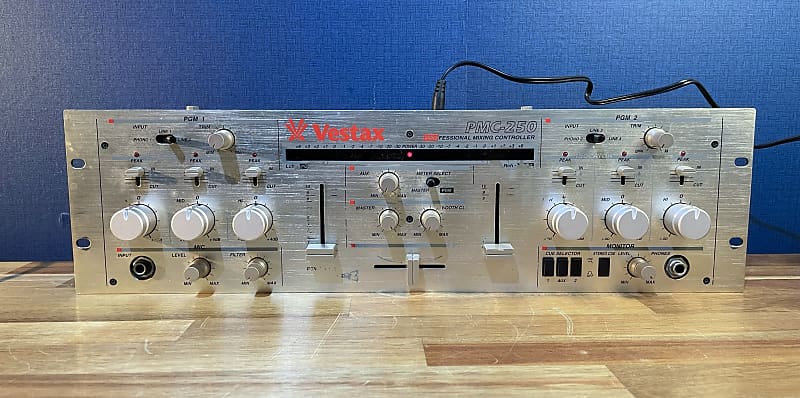 Vestax PMC-250 Vintage DJ Mixer w/ Isolator - Gold