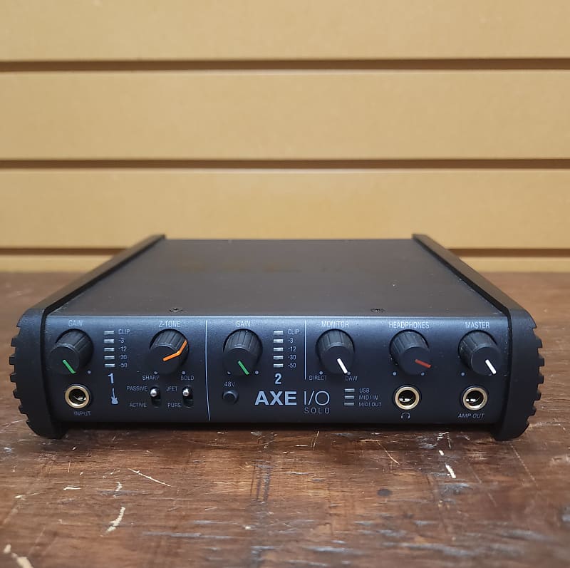 IK Multimedia AXE I/O Solo « Interface de audio