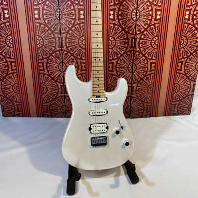 Charvel Pro-Mod San Dimas Style 1 HSS HT M Electric Guitar - Platinum Pearl Solidbody Electric Guitar with Alder Body, Maple Neck, Maple Fingerboard, 2 Single-coil Pickups, and 1 Humbucker - Platinum Pearl image 2