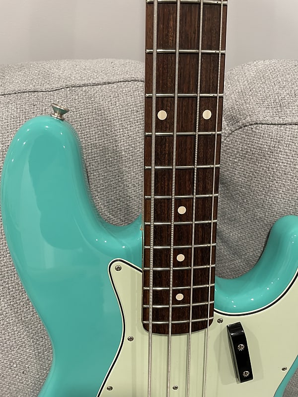 Fender Custom Shop '64 Jazz Bass NOS | Reverb Canada