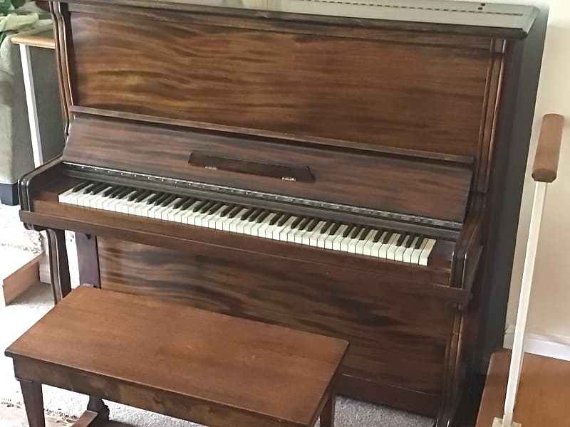 Lyon Healy Upright Piano 1920 s Mahogany