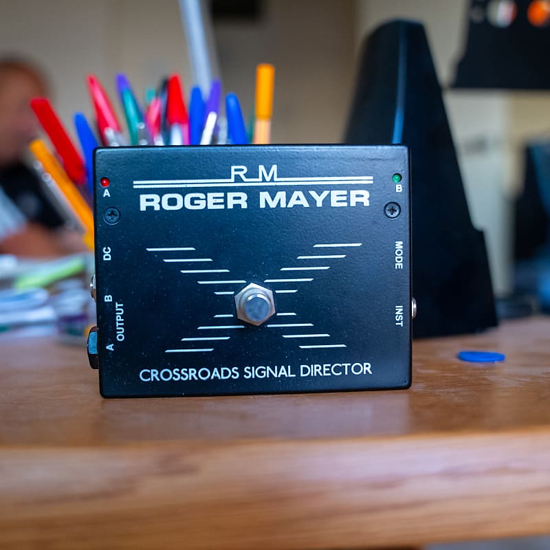 Roger Mayer Crossroads Signal Director - Black | Reverb