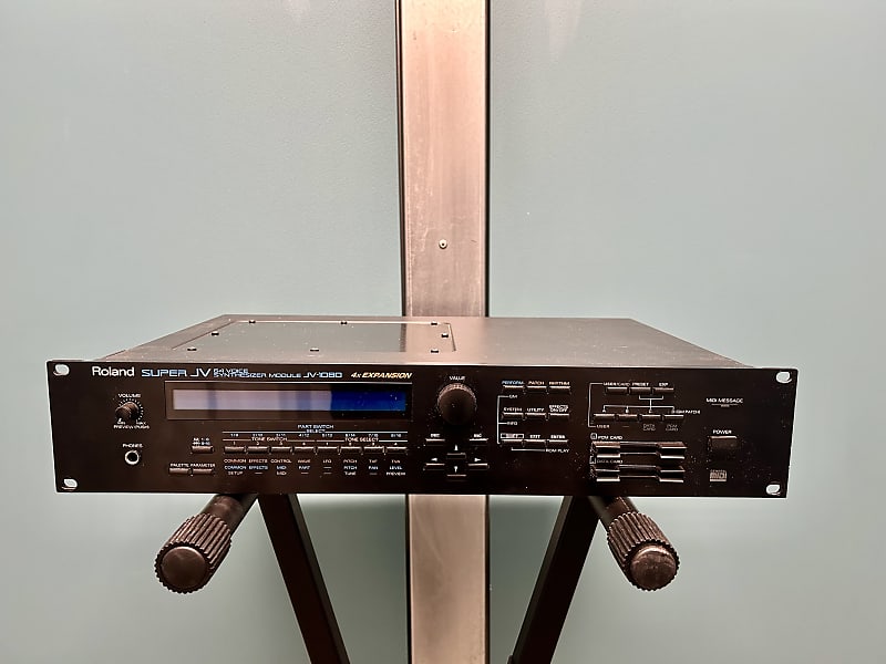 Roland JV-1080 image 1