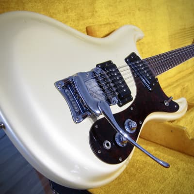 Mosrite Ventures 12 String Vintage 1966 Electric Guitar Mark XII Near Mint Pearl White with HSC image 6