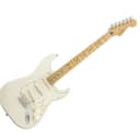 Fender Player Stratocaster - Polar White w/ Maple FB + Fender Classic Series Wood Case