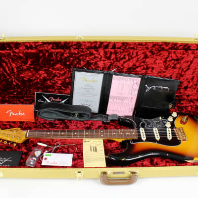 Fender Custom Shop Stevie Ray Vaughan Stratocaster Relic 2019 - Present - 3-Color Sunburst image 5