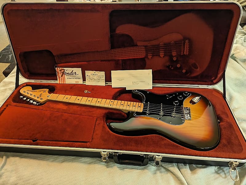 Fender Stratocaster Hardtail with Maple Fretboard 1979 - Sunburst image 1