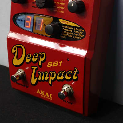 AKAI Deep Impact SB-1 Synth Bass Processor Guitar Pedal image 4