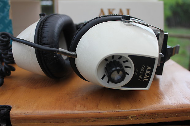 Vintage deadstock AKAI ASE-22 Headphones with volume control