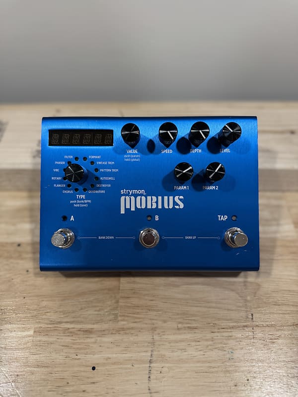Strymon Mobius