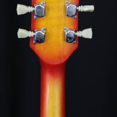 Conqueror Single Cut Cherry Burst Electric Guitar with Case image 7