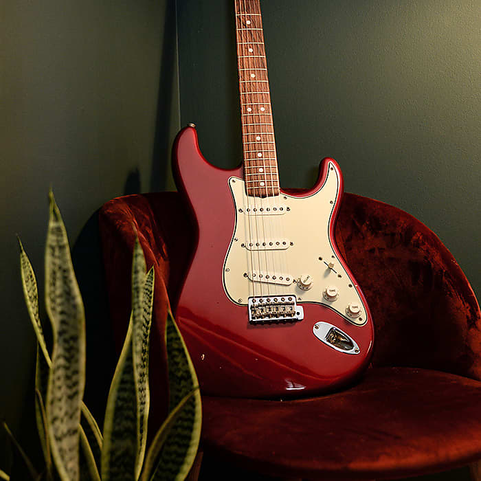 Fender Certified Vintage™ 1965 Stratocaster Candy Apple Red image 1