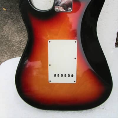 Guyatone Custom ストラトキャスターサンバースト ラージヘッド Guyatone Custom Stratocaster, Late 1970's Japan, Sunburst