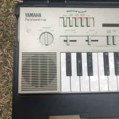 Vintage '80s mini synth Yamaha PC 100 - Synthesizer Playcard System image 2