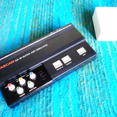 ギター TASCAM GS-30 GUITAR AMP SIMULATOR Tascam GS-30 Guitar Amp Simulator | Made in Japan | Fast