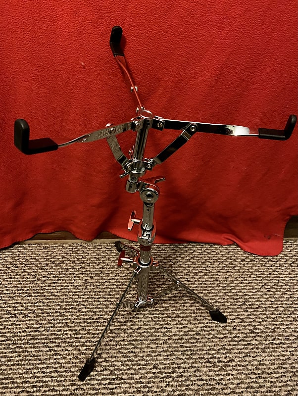 Ludwig Snare Drum Stand Red Label *Like New* | Reverb