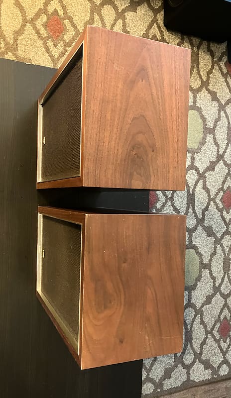 Vintage Pair of Pioneer Model CS-33 Speakers Made in Japan  			