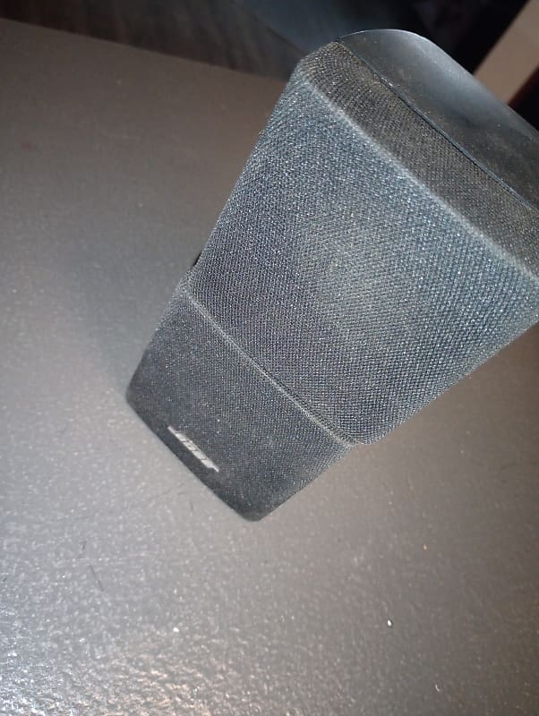 Bose Av18 dual cube speaker 2007 - Black  			