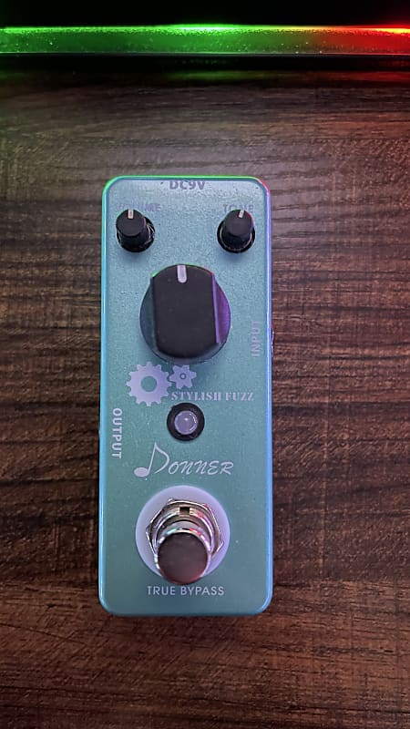 Donner Stylish Fuzz