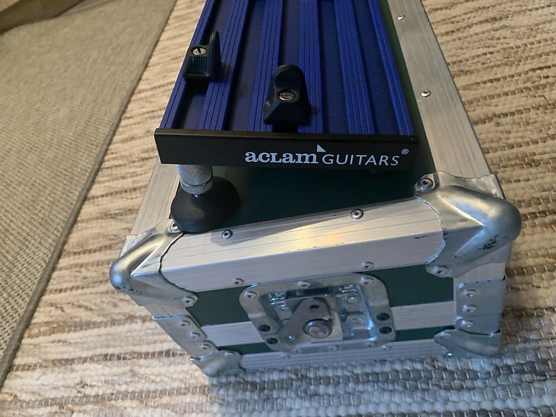 Aclam pedalboard and flight case Reverb UK