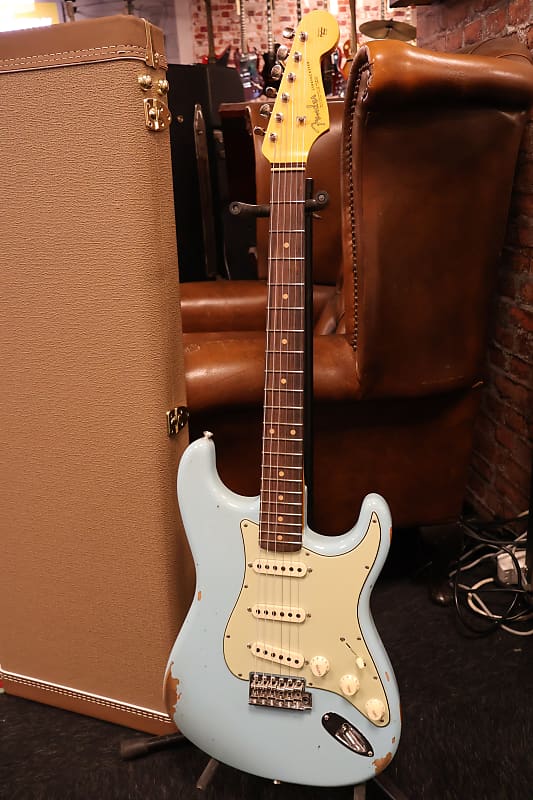 Fender American Vintage '62 Stratocaster | Reverb