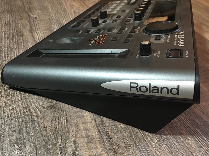 お買い得得価ローランド V-Bassシステム VB-99 ベース Roland 中古 マルチエフェクター