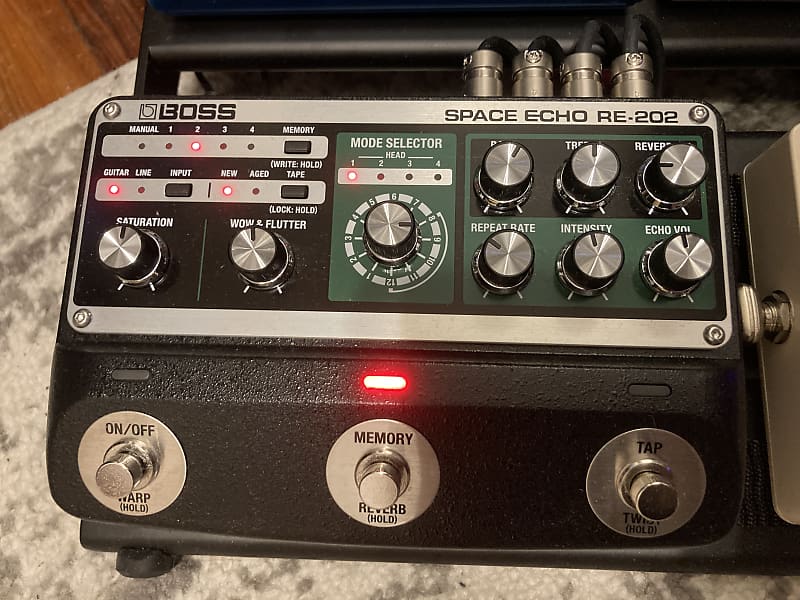 Boss RE-202 Space Echo 2022 - Present - Black / Green | Reverb