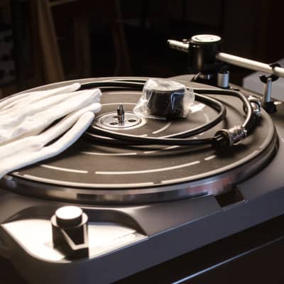 Thorens TD124DD turntable - only used a few times - S/N 00012 ! image 10