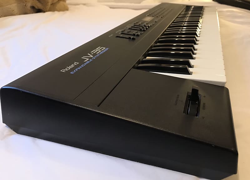 Roland JV35 Expandable Synthesizer Reverb UK