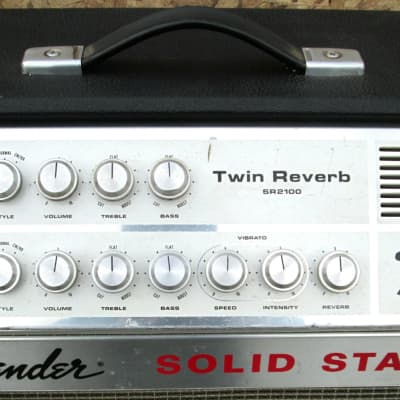 Fender Twin Reverb SR2100 Solid State Amp image 3