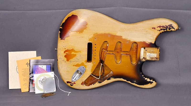 1993 Fender American Vintage 1962 '62 Stratocaster Body ~HEAVY Relic~  Sunburst USA