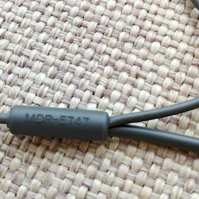 Sony MDR-E747 Dynamic Earphones image 8