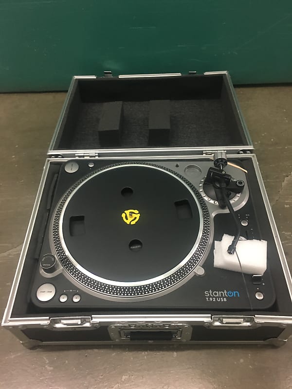 Stanton T.92 USB Direct-Drive Turntable (W/ Flight Case!)