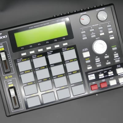 Akai MPC 1000 - Gearspace