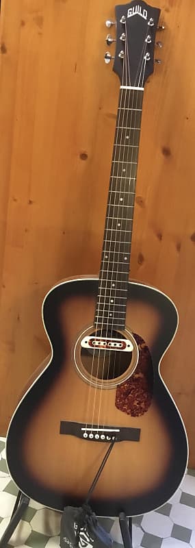 Guild M-240e Troubadour image 1