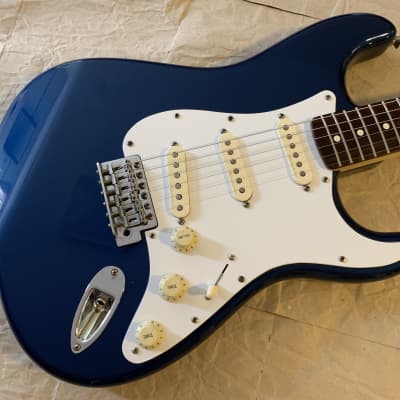 Fender MIM Standard Stratocaster Rosewood Fboard 2006 Electron Blue 60years Diamond Anniversary   VGC modded with Fender Noiseless pickups set with Deluxe Fender GigBag image 3