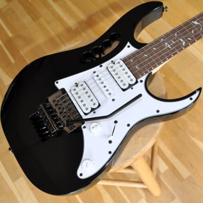 IBANEZ ARZ 700 / BK schwarz Artist Serie E-Gitarre EMG 81/60 | Reverb