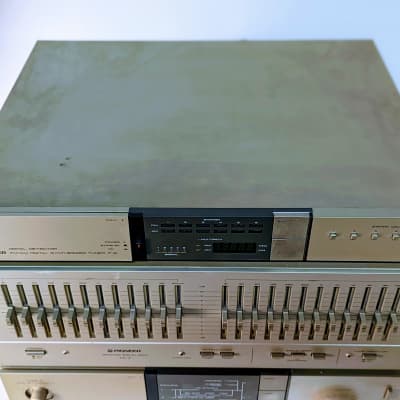 Vintage Pioneer Stereo SA-9 Amplifier SG-9 Graphic Equalizer F-9 Tuner image 5