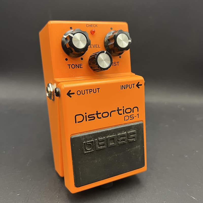 Boss DS 1 DISTORTION