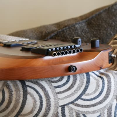 【美品】KIESEL キーセル 8弦ギター OM8 マルチスケール 美品】KIESEL キーセル 8弦ギター OM8 マルチスケール - メルカリ