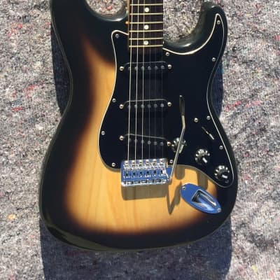 Fender Stratocaster 1979 Sunburst Rosewood Fingerboard image 1