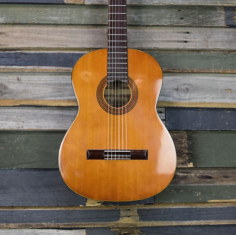 Terada shop classical guitar