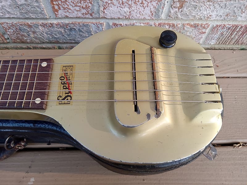 Vintage Circa 1936 Supro (National) Metal Body 