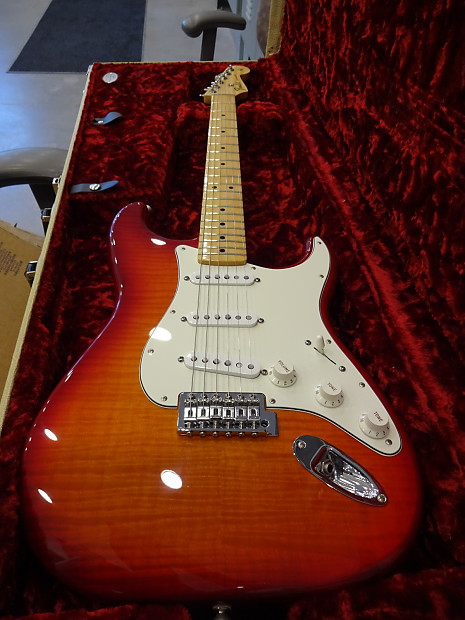 2014 mim fender deals stratocaster