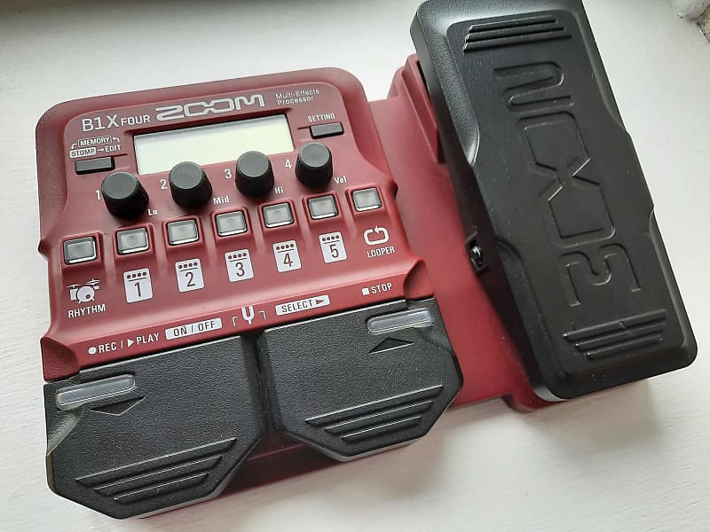 Zoom B1X Four
