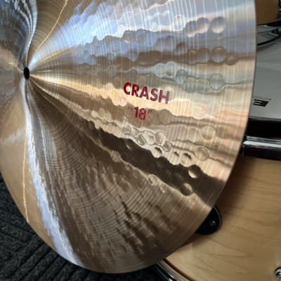 Paiste 18" 2002 Crash Cymbal (1444g) image 3