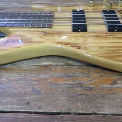 New Dillion USA Custom Shop Active 6 String Bass w/ Case Neck Thru image 5