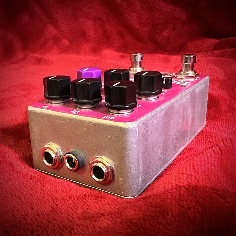 ギター Menatone Top Boost in a Can Five Knob Menatone Top Boost in a Can (Five Knob) | Reverb