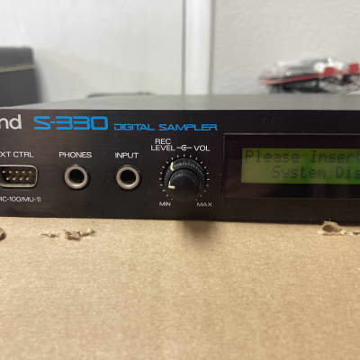 Roland S-330 Digital Sampler 1987 - 1988 - Black